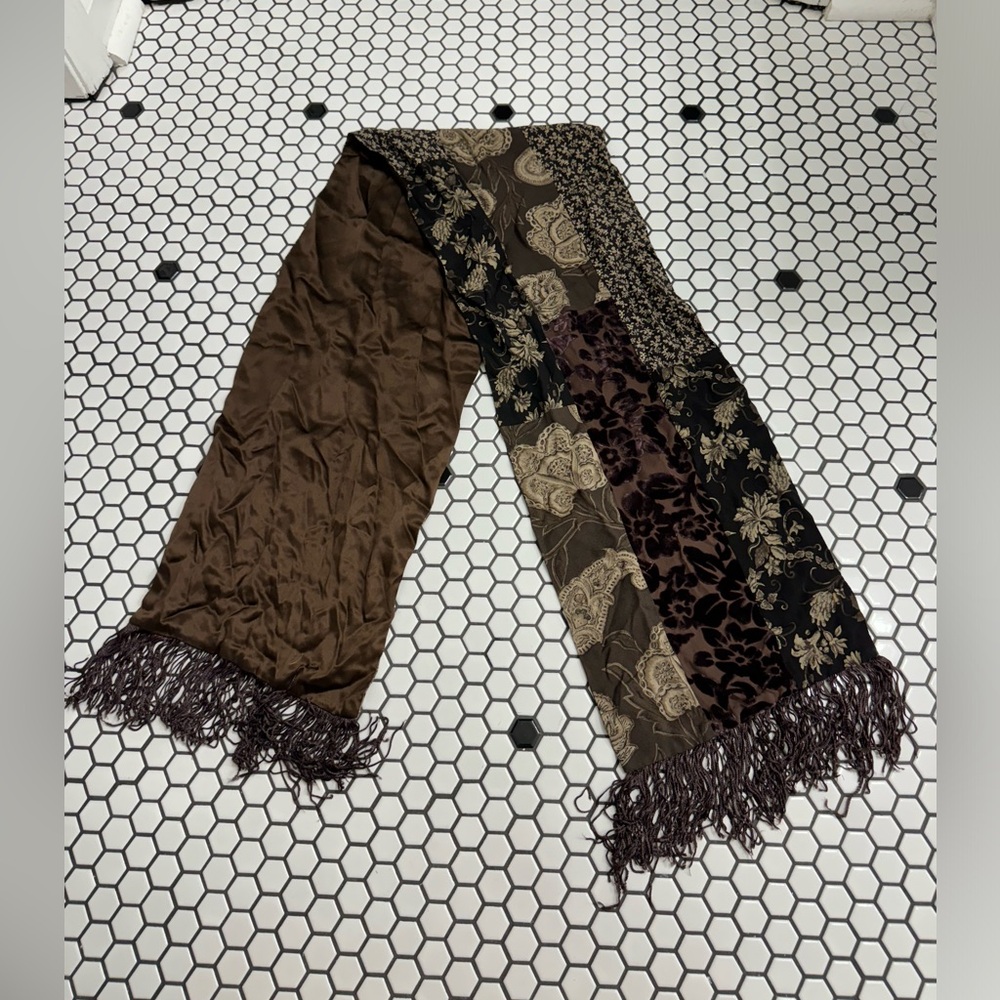Henri bendel fringe scarf